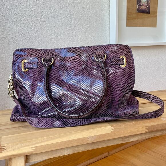 Michael Kors Hamilton Leather Purse Purple Snake Print Gold Chain - Picture 5 of 16